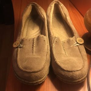 Women’s Naturalizer Slip ons